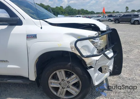 2007 Toyota Tundra Limited 5.7L V8 z USA, uszkodzony, nr VIN 5TBDV58117S484564